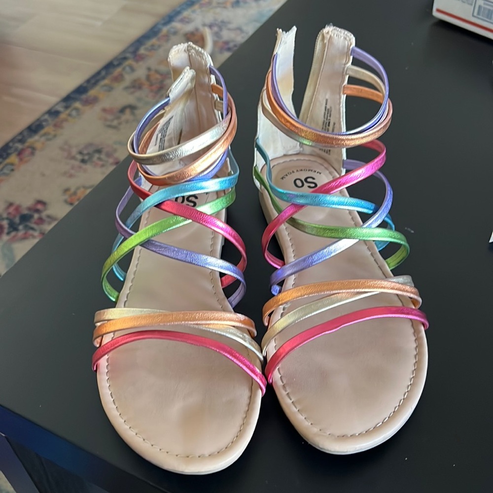 Girls SO memory Foam colorful metallic strap sandals